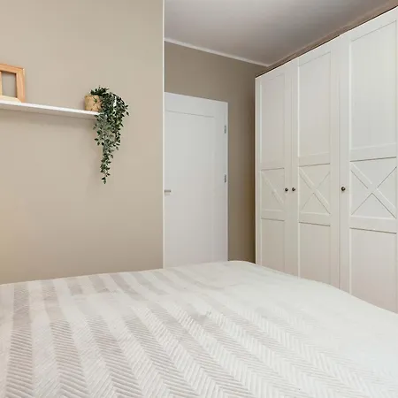 Apartment Bright Kazimierza Wielkiego Perfect For Remote Work By Renters