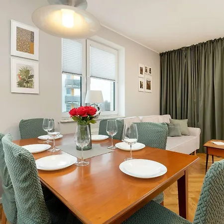 Bright Kazimierza Wielkiego Perfect For Remote Work By Renters Gdansk